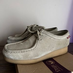 Clark Padmora in color Sand size: 7 1/2